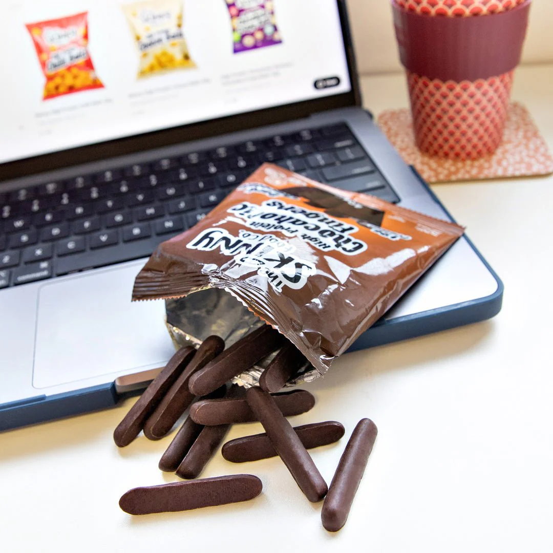 Skinny High Protein Chocaholic Dark Hazelnut Chocolate Fingers 40g - Image 2